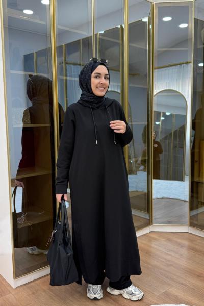 Kapüşonlu yırtmaçlı takım Siyah