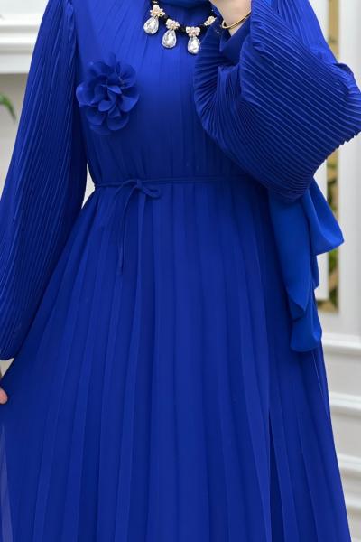 Mina Elbisem Saks Mavisi